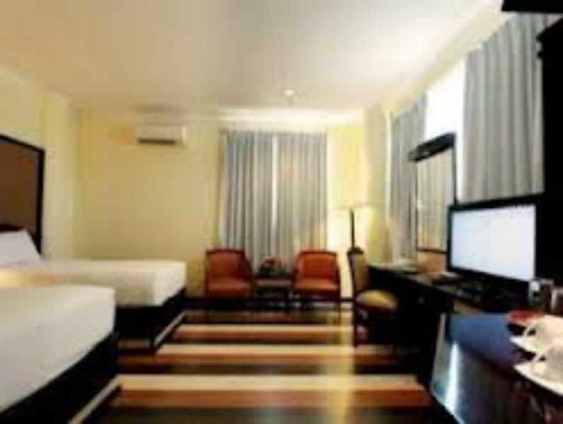 Pandanaran Hotel Semarang Exterior foto