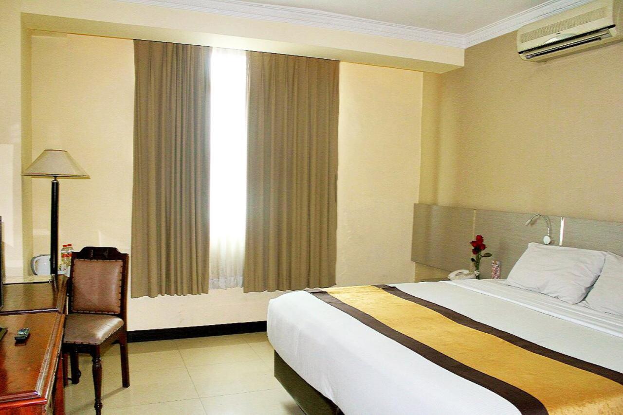 Pandanaran Hotel Semarang Exterior foto